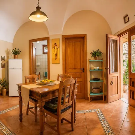 Dammuso Le Cupole Apartment Scauri (Sicily)